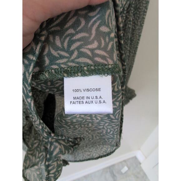 Misa Sacha Top in Green Banana Leaf size XS - Picture 4 of 6